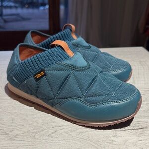 Teva Women’s Teal and Orange Quilted Slip-ons
